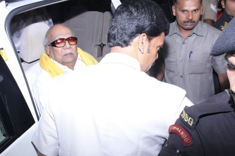 K Balachander Condolences Photos - 47 / 71 photos