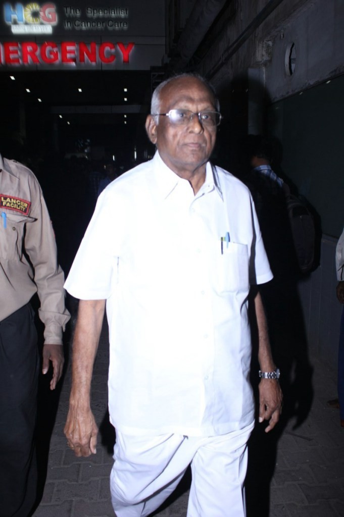 K Balachander Condolences Photos - 48 / 71 photos