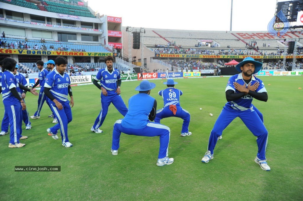 Karnataka Bulldozers vs Chennai Rhinos Final Match - 11 / 128 photos