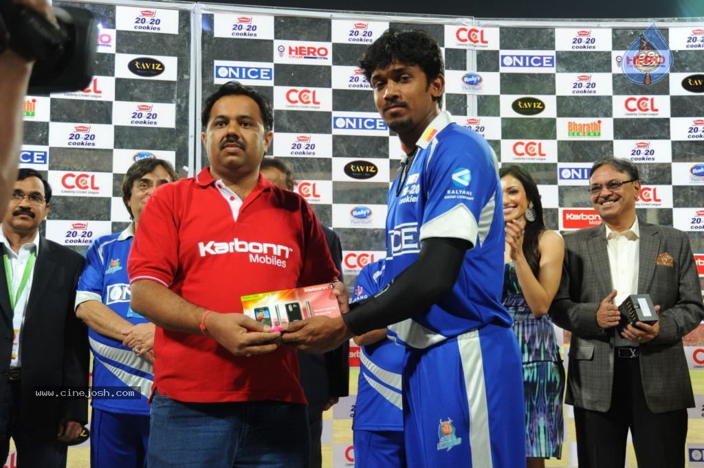 Karnataka Bulldozers VS Chennai Rhinos Match  - 47 / 129 photos