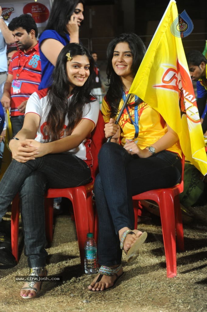 Karnataka Bulldozers VS Chennai Rhinos Match  - 52 / 129 photos