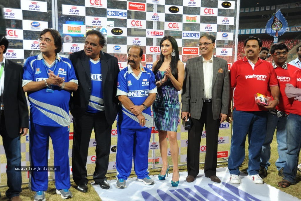Karnataka Bulldozers VS Chennai Rhinos Match  - 67 / 129 photos