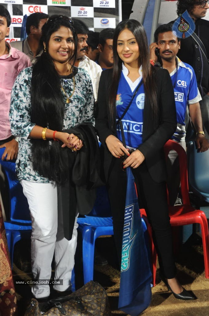 Karnataka Bulldozers VS Chennai Rhinos Match  - 81 / 129 photos