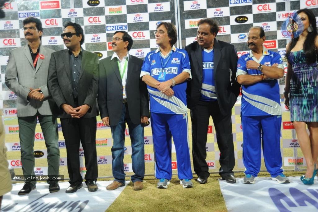 Karnataka Bulldozers VS Chennai Rhinos Match  - 114 / 129 photos