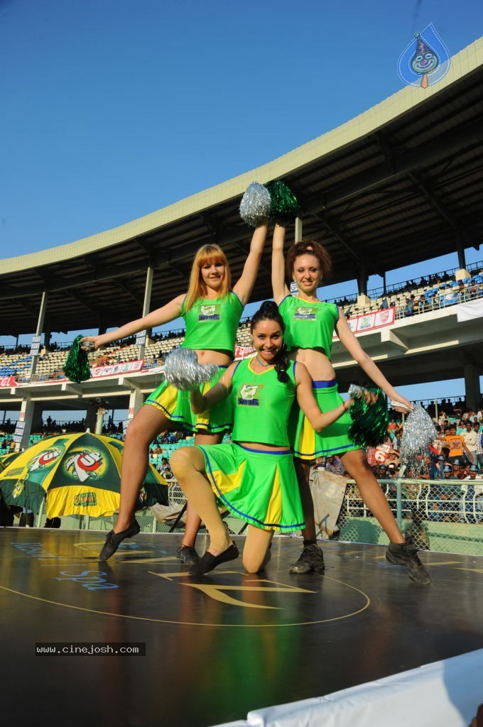 Karnataka Bulldozers Vs Kerala Strikers Match Photos - 11 / 60 photos