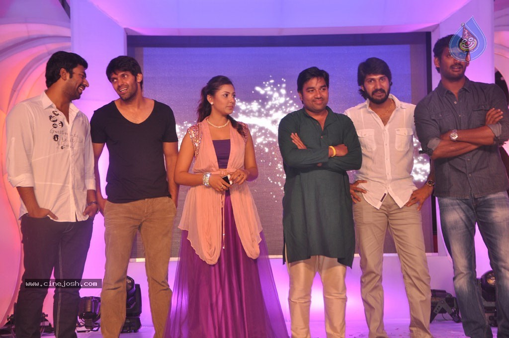 Keerthi with Rakesh Wedding Sangeet Photos - 32 / 77 photos