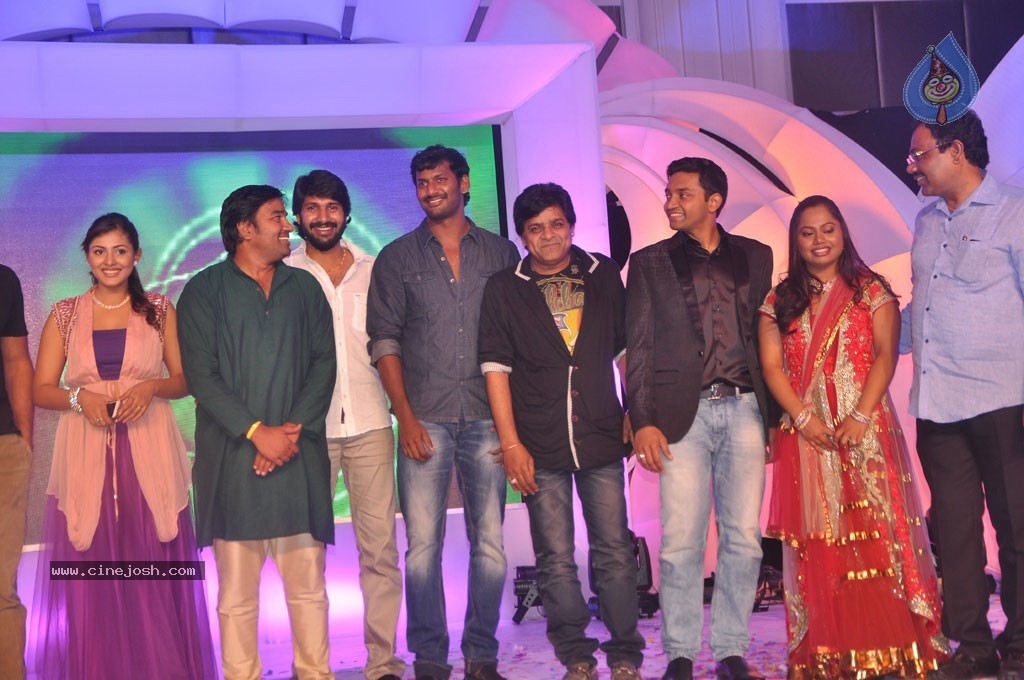 Keerthi with Rakesh Wedding Sangeet Photos - 35 / 77 photos