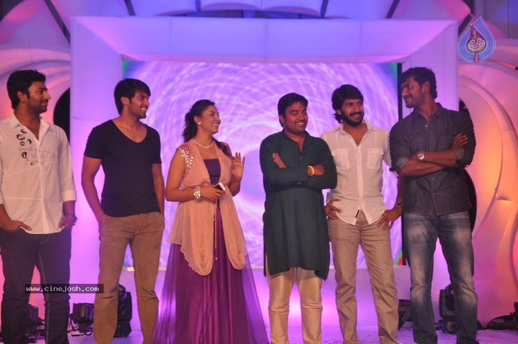 Keerthi with Rakesh Wedding Sangeet Photos - 36 / 77 photos