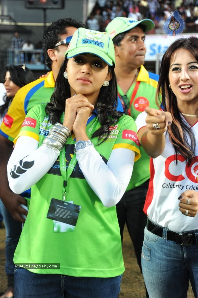 Kerala Strikers VS Bengal Tigers Match Photos - 28 / 94 photos