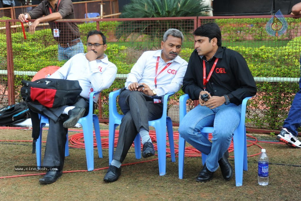 Kerala Strikers VS Bengal Tigers Match Photos - 43 / 94 photos