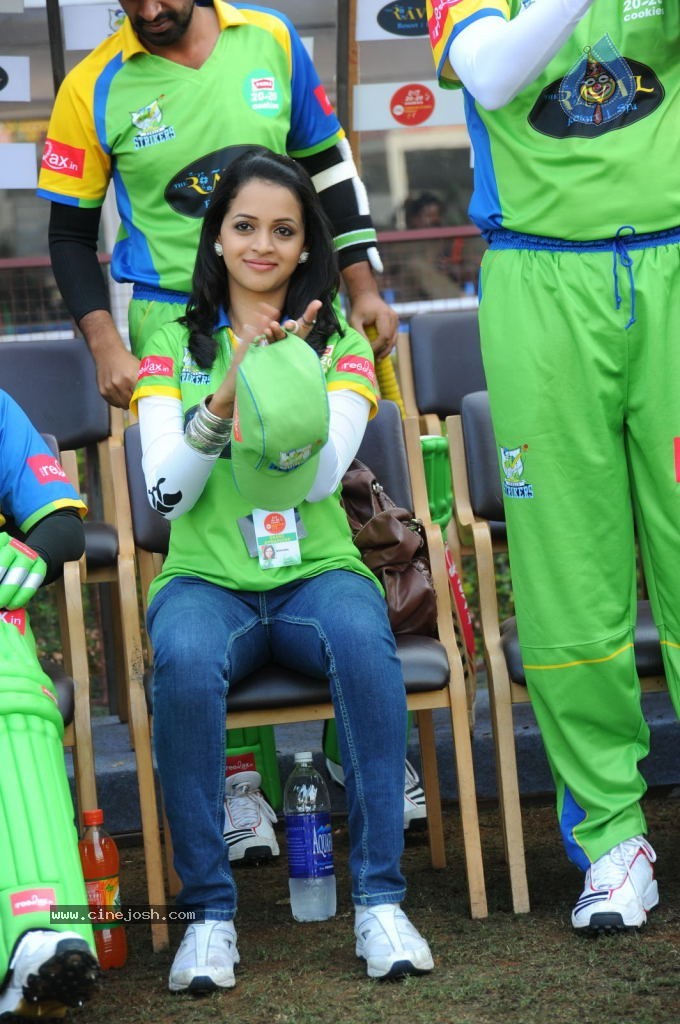 Kerala Strikers VS Bengal Tigers Match Photos - 71 / 94 photos