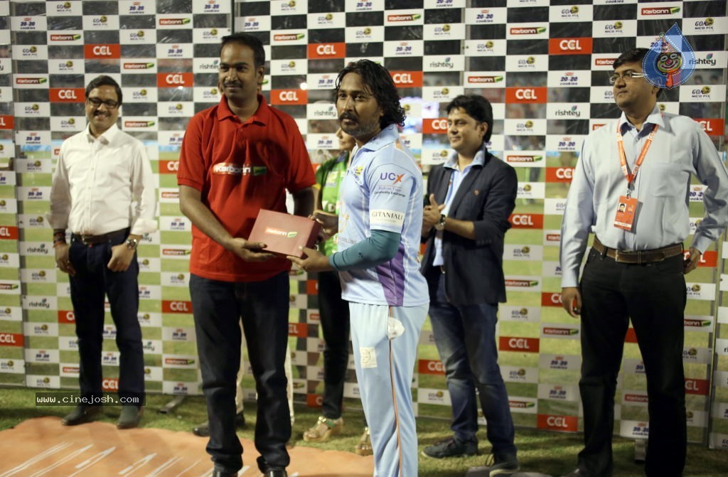 Kerala Strikers Vs Bhojpuri Dabanggs Match Photos - 79 / 183 photos