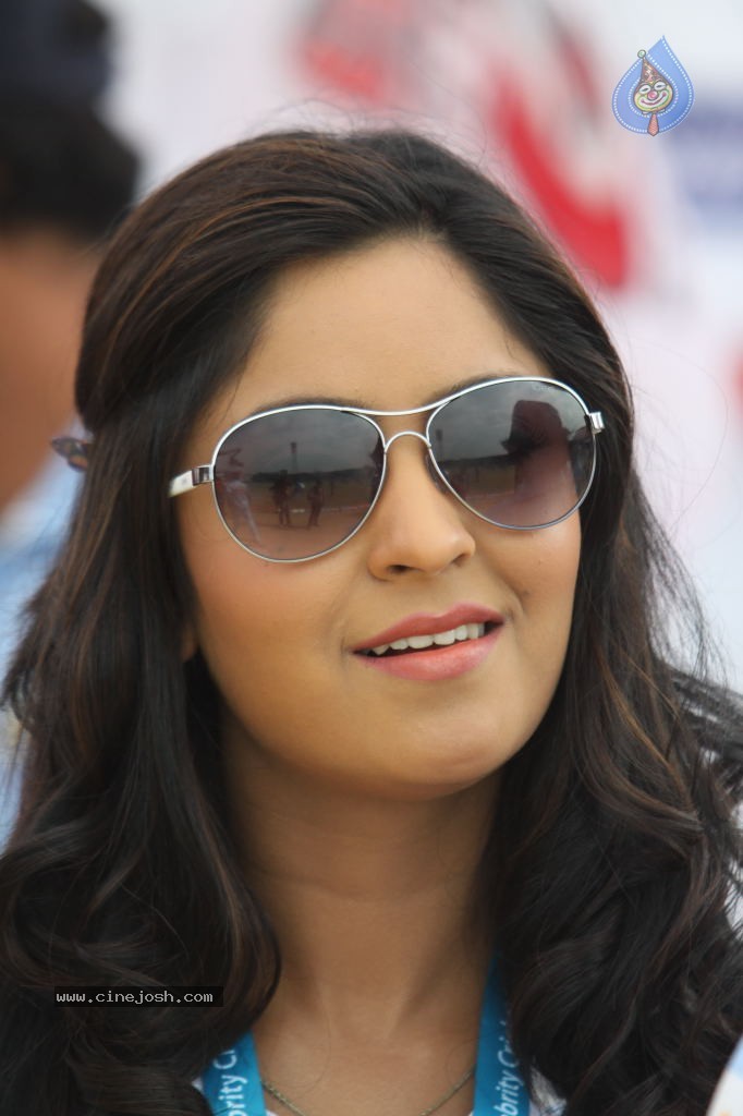 Kerala Strikers Vs Bhojpuri Dabanggs Match Photos - 128 / 183 photos