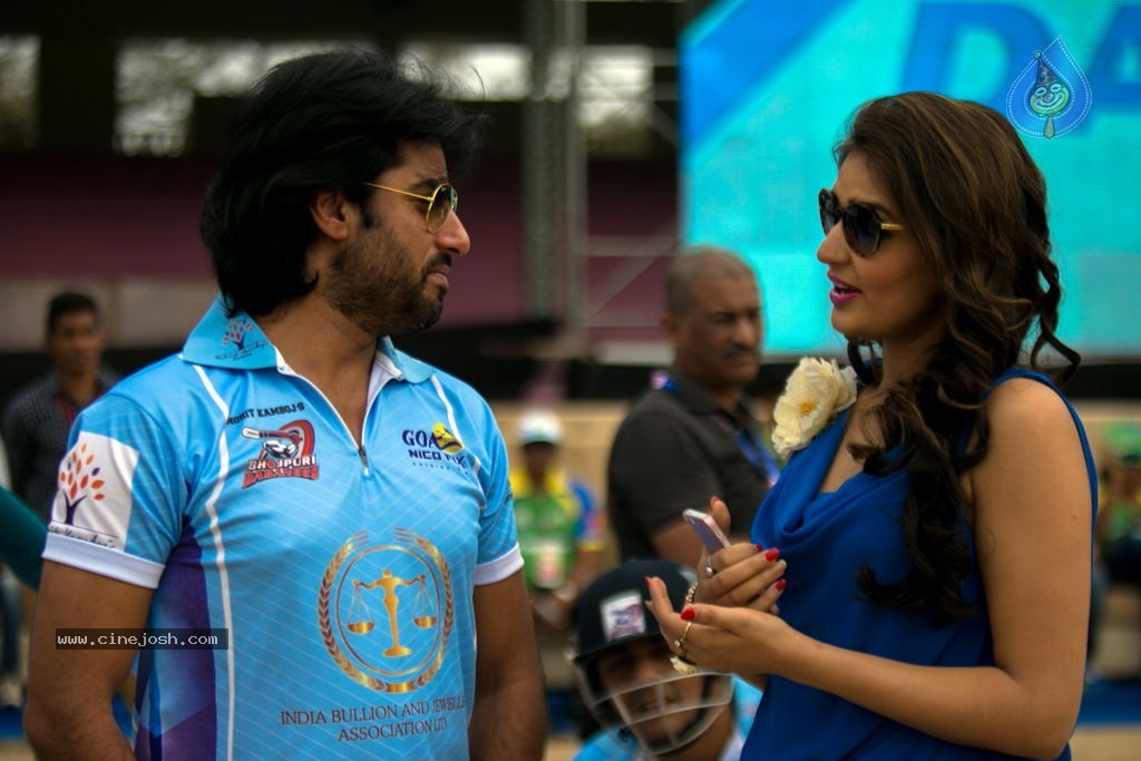 Kerala Strikers Vs Bhojpuri Dabanggs Match Photos - 141 / 183 photos