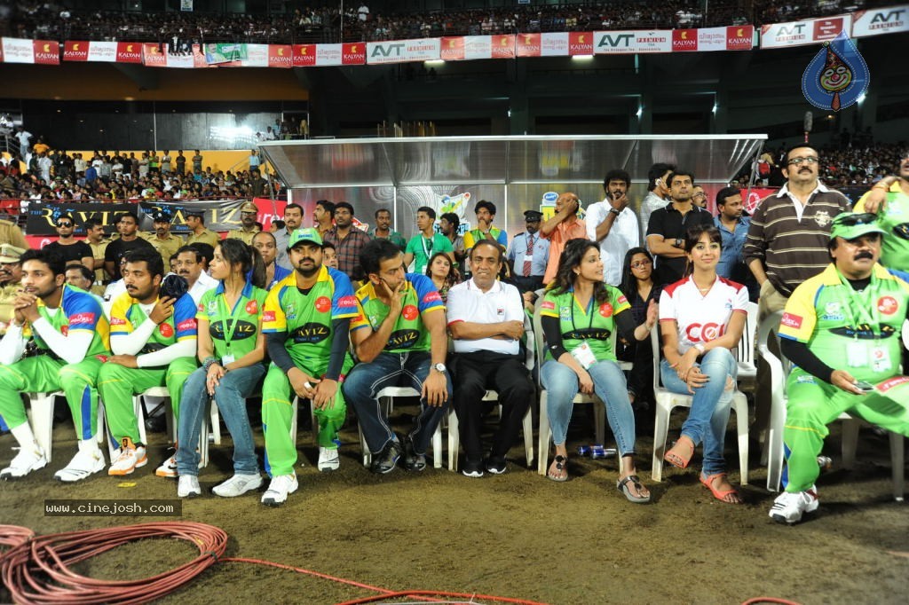 Kerala Strikers Vs Mumbai Heroes Match Photos - 28 / 169 photos