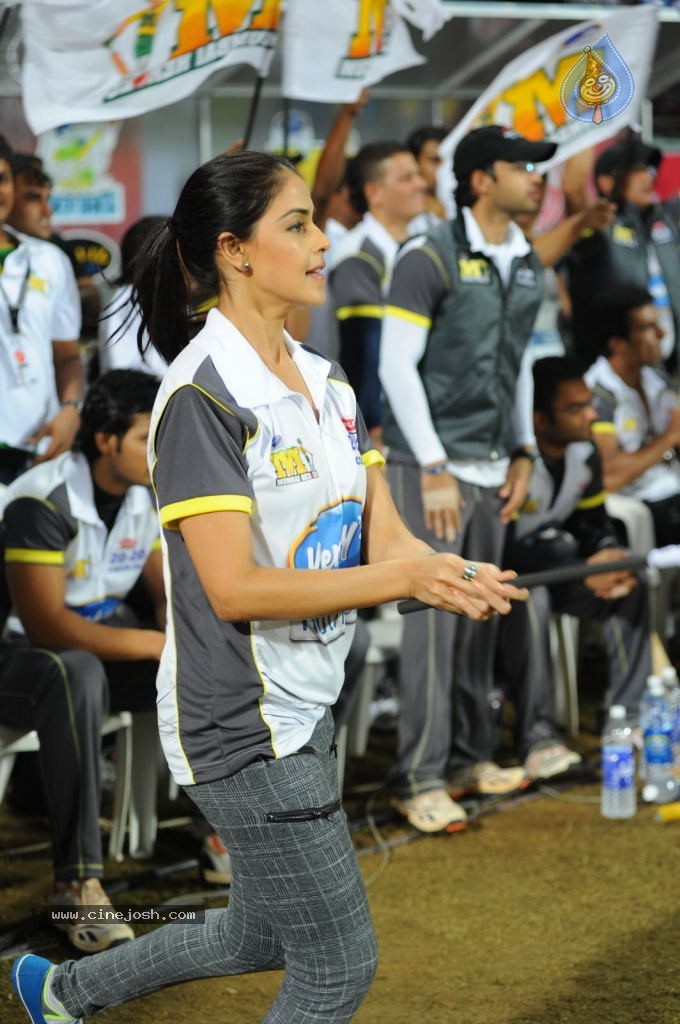 Kerala Strikers Vs Mumbai Heroes Match Photos - 29 / 169 photos
