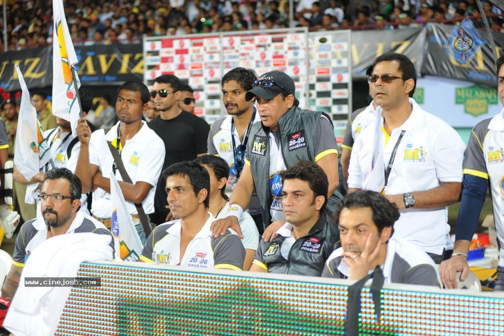 Kerala Strikers Vs Mumbai Heroes Match Photos - 45 / 169 photos