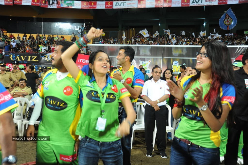 Kerala Strikers Vs Mumbai Heroes Match Photos - 50 / 169 photos