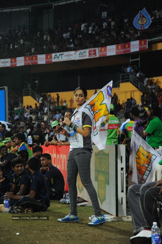 Kerala Strikers Vs Mumbai Heroes Match Photos - 54 / 169 photos