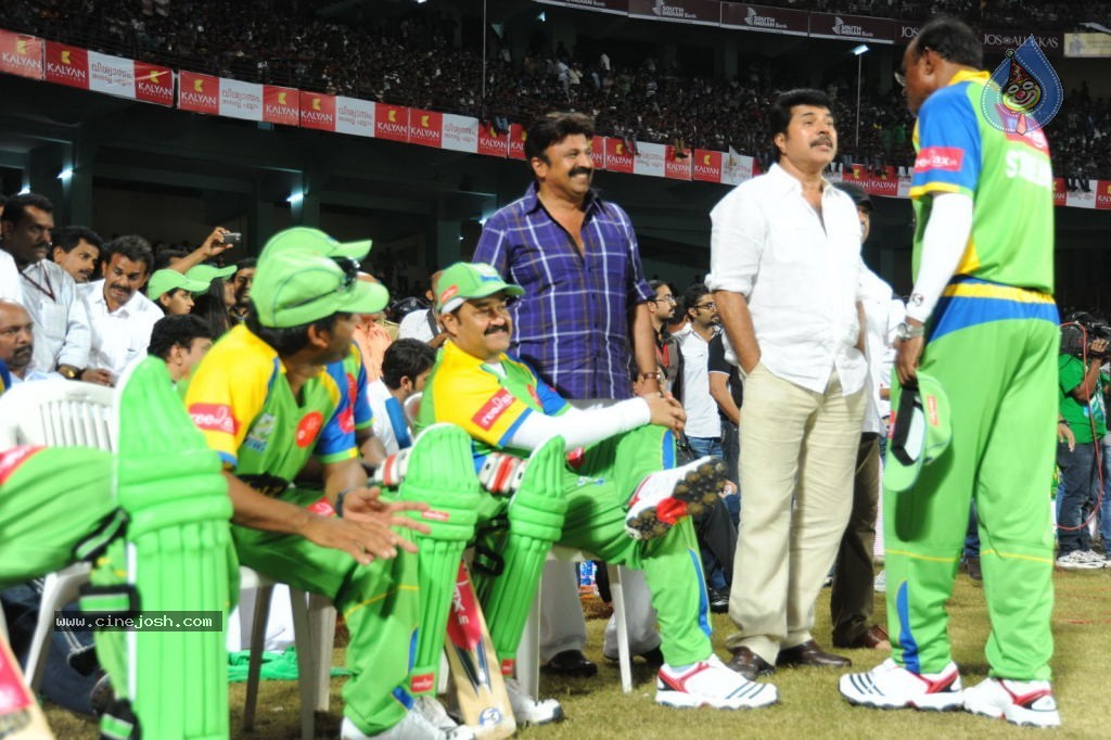 Kerala Strikers Vs Mumbai Heroes Match Photos - 129 / 169 photos
