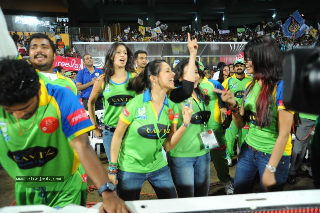 Kerala Strikers Vs Mumbai Heroes Match Photos - 134 / 169 photos