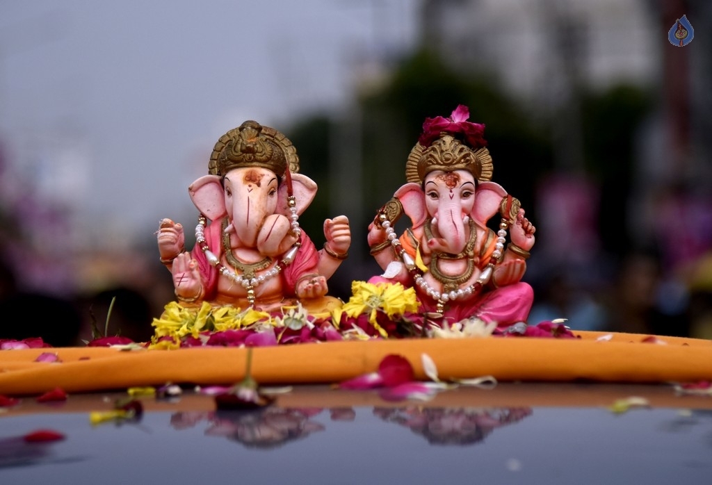 Khairatabad and Balapur Ganesh Nimajjanam Photos - 79 / 85 photos