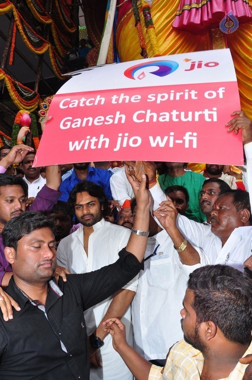 Khairatabad Ganesh 2015 Photos - 34 / 54 photos