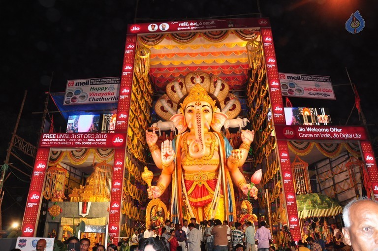 Khairatabad Ganesh - 2016 Photos - 19 / 40 photos