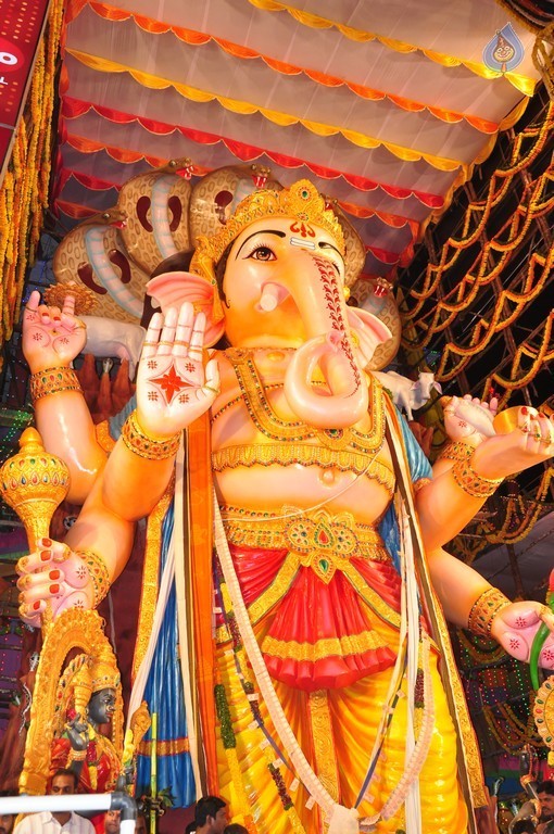 Khairatabad Ganesh - 2016 Photos - 36 / 40 photos