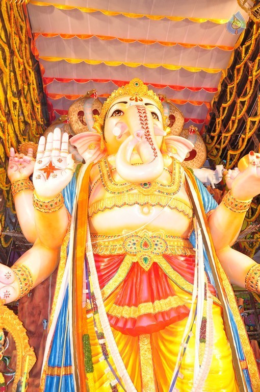 Khairatabad Ganesh - 2016 Photos - 40 / 40 photos