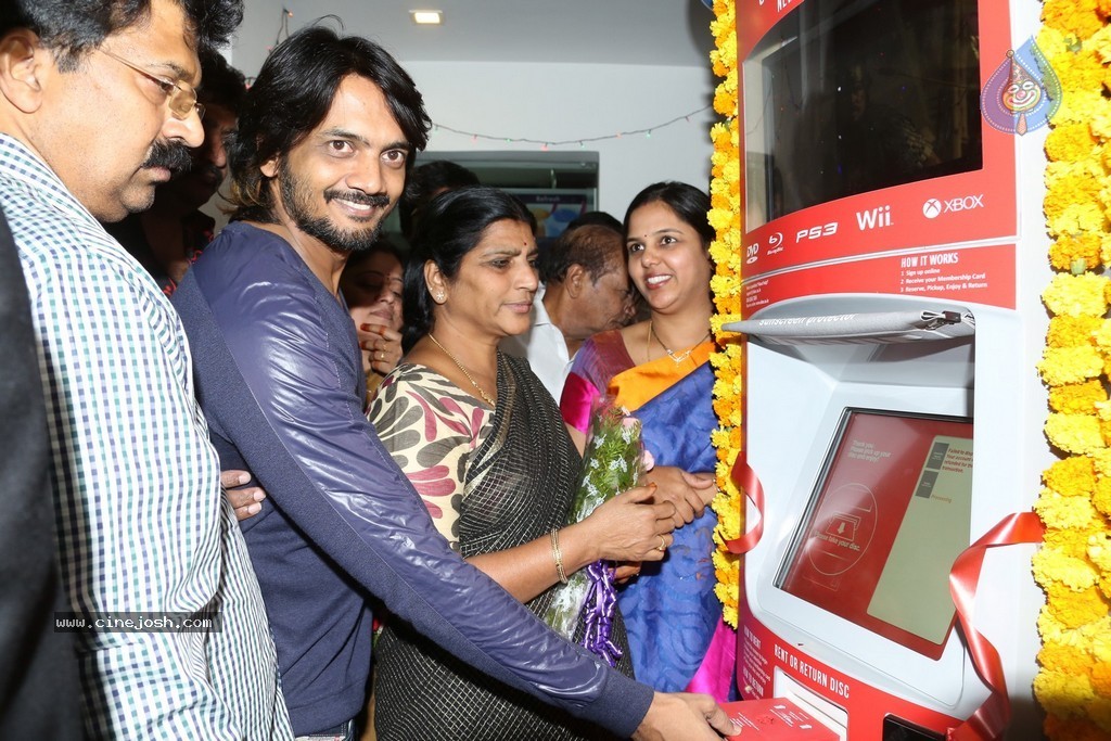 Kiosks Ebox Launch - 33 / 54 photos