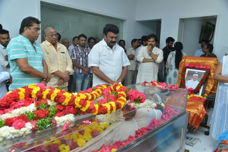 Kodi Ramakrishna Condolences Photos - 51 / 70 photos