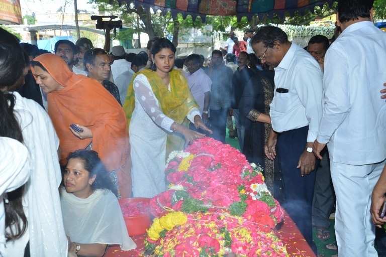 Kodi Ramakrishna Condolences Photos - 32 / 56 photos