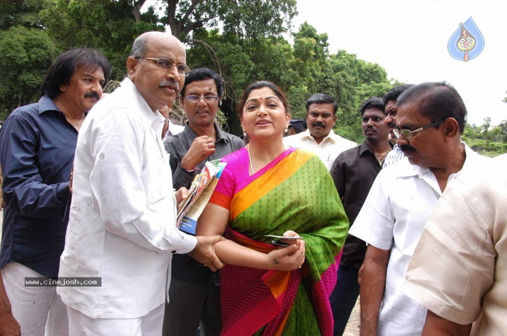 Kollywood Producers Council Election 2013 - 58 / 60 photos