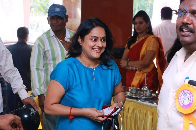 Kollywood Stars at Pandavar Ani Press Meet - 13 / 105 photos