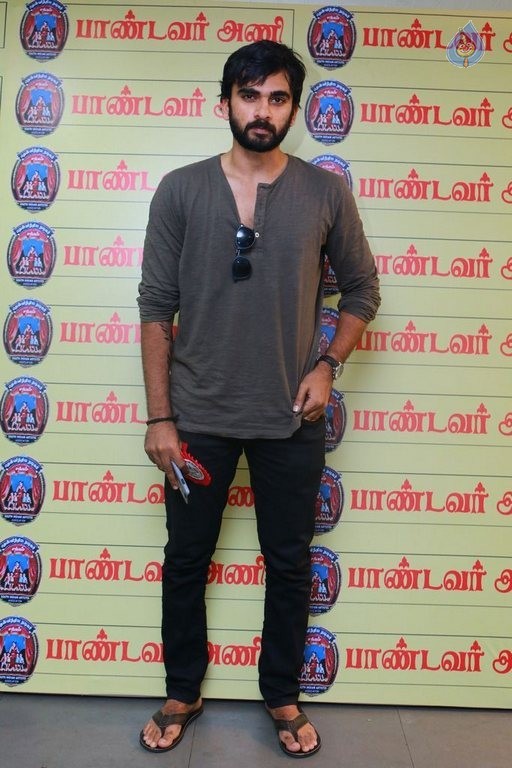 Kollywood Stars at Pandavar Ani Press Meet - 48 / 105 photos