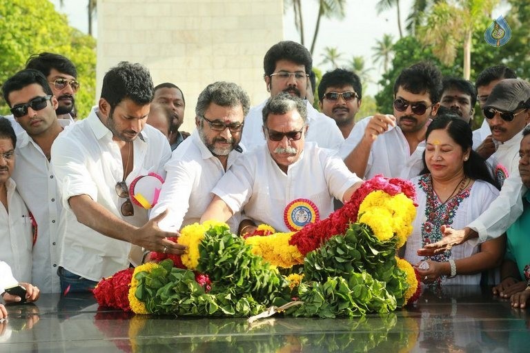 Kollywood Stars at Pandavar Ani Press Meet - 52 / 105 photos