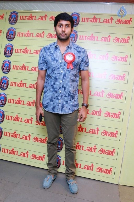 Kollywood Stars at Pandavar Ani Press Meet - 54 / 105 photos