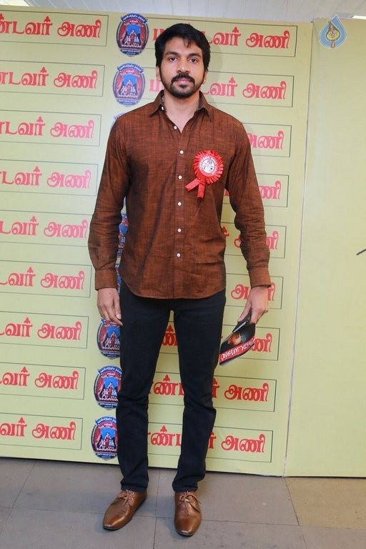 Kollywood Stars at Pandavar Ani Press Meet - 80 / 105 photos