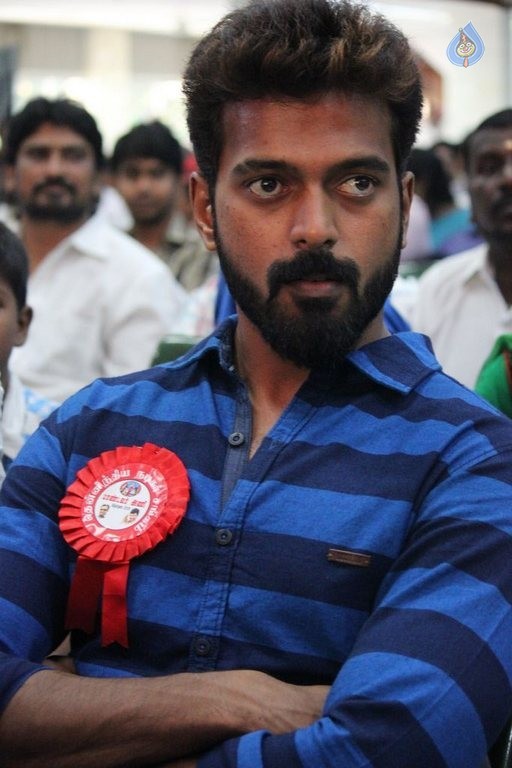 Kollywood Stars at Pandavar Ani Press Meet - 81 / 105 photos