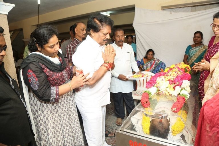 Kondavalasa Lakshmana Rao Condolences Photos - 21 / 73 photos
