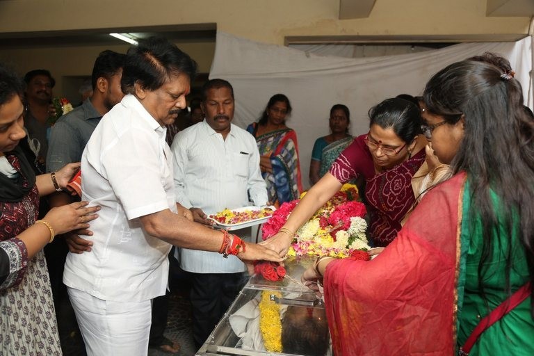 Kondavalasa Lakshmana Rao Condolences Photos - 68 / 73 photos