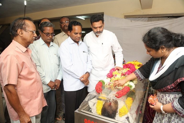 Kondavalasa Lakshmana Rao Condolences Photos - 69 / 73 photos