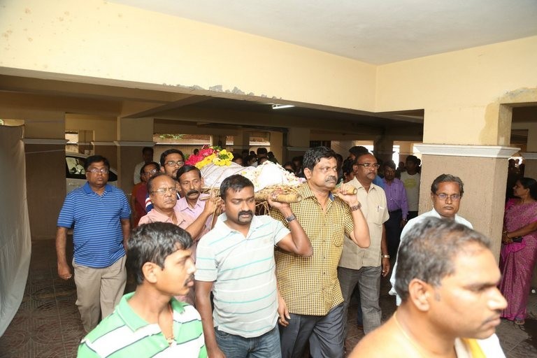 Kondavalasa Lakshmana Rao Condolences Photos - 70 / 73 photos