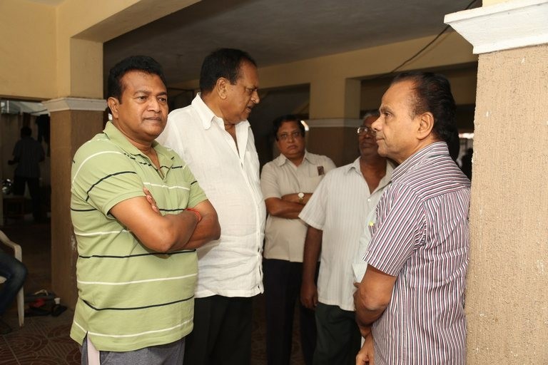 Kondavalasa Lakshmana Rao Condolences Photos - 71 / 73 photos