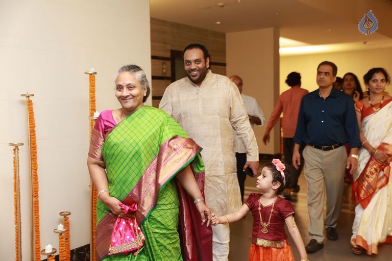 Krish - Ramya Wedding Photos 2 - 22 / 73 photos