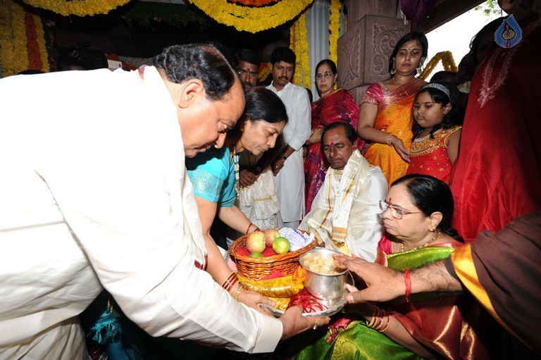 Krishna Pushkaralu 2016 at Telangana  - 2 / 68 photos
