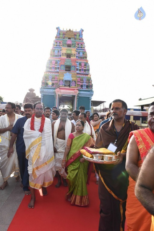 Krishna Pushkaralu 2016 at Telangana  - 8 / 68 photos