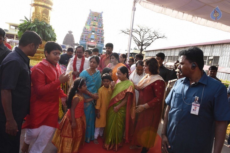 Krishna Pushkaralu 2016 at Telangana  - 33 / 68 photos