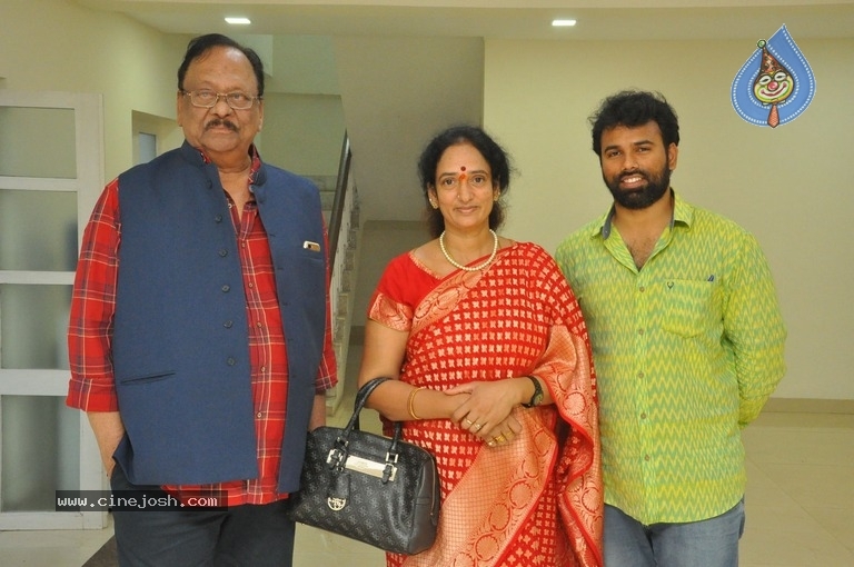 Krishnam Raju Family Watched it Raju Gari Gadhi 2 Movie - 8 / 15 photos